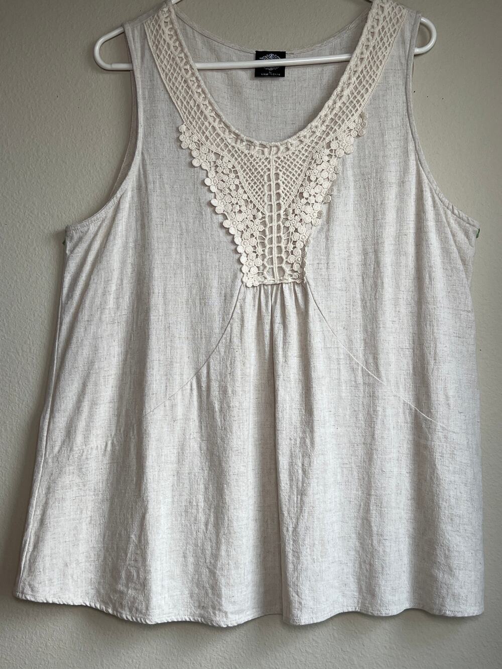 Cal Style Oatmeal Beige Rayon Linen Crochet Lace V-Neck Tank Top Blouse Large